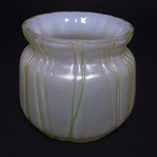 (image for) Art Nouveau 1900s Iridescent "Veined" Glass Antique Vase - Click Image to Close
