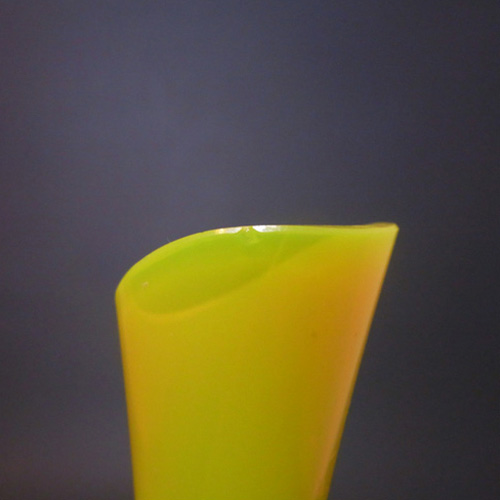 (image for) Lindshammar/Gunnar Ander 50's Swedish Yellow Glass Vase - Click Image to Close