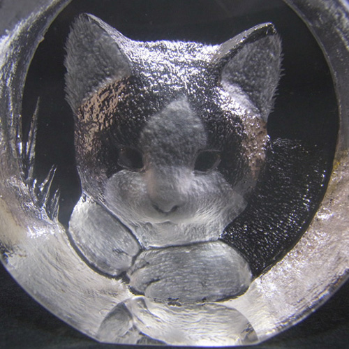 Mats Jonasson Glass Paperweight Cat Sculpture - Signed - Click Image to Close