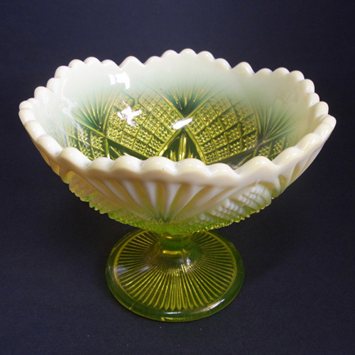 (image for) Davidson Primrose Pearline Glass 'Lords + Ladies' Bowl - Click Image to Close