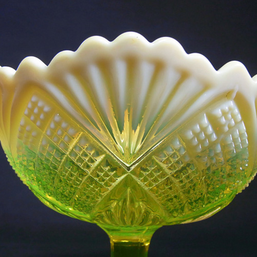 (image for) Davidson Primrose Pearline Glass 'Lords + Ladies' Bowl - Click Image to Close
