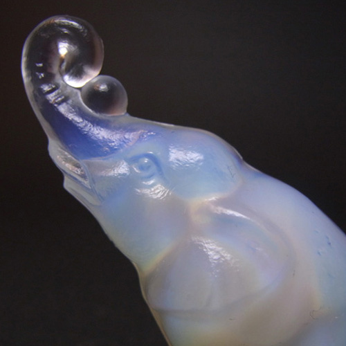 (image for) Sabino Signed French Opalescent Glass Elephant Sculpture - Click Image to Close