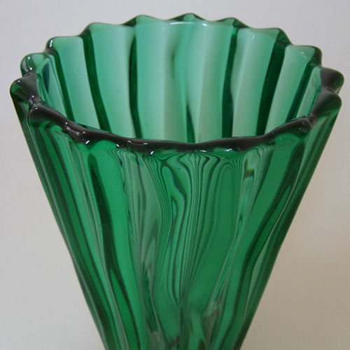 Rosice Sklo Union Czech Green Glass Vase #933 - Click Image to Close