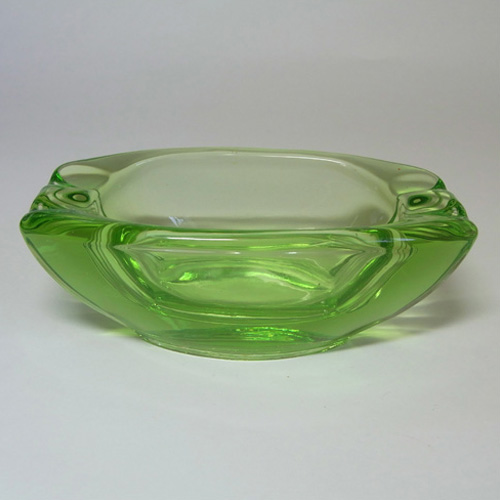 (image for) Sklo Union Rosice Green Glass Bowl - Václav Hanuš #5116 - Click Image to Close
