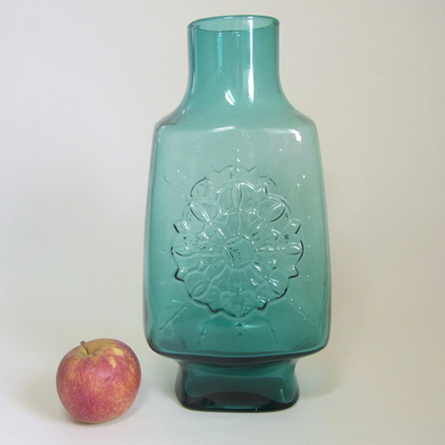 Stelvia Italian 'Opalina Fiorentina' Blue Glass Vase - Click Image to Close