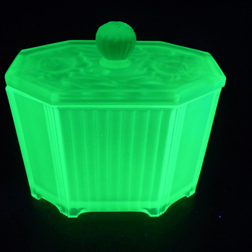 Art Deco 1930's Uranium Green Glass Biscuit Jar/Pot - Click Image to Close