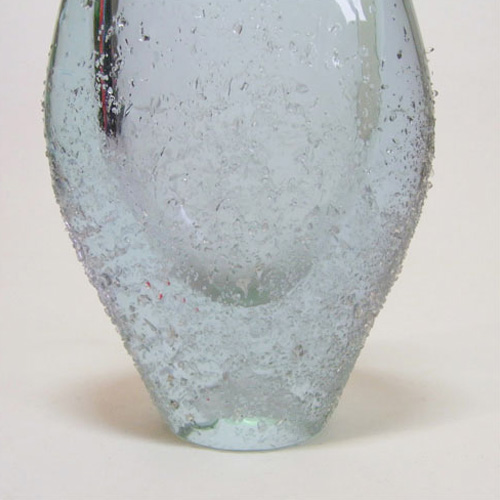 Zelezny Brod Neodymium / Alexandrite Czech Glass Vase - Click Image to Close
