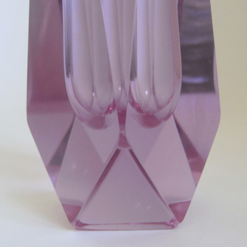 (image for) Neodymium / Alexandrite Faceted Lilac / Blue Glass Vase - Click Image to Close