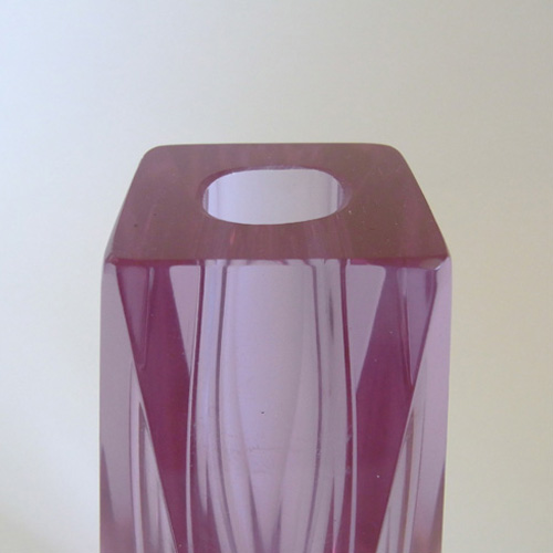 Neodymium / Alexandrite Faceted Lilac / Blue Glass Vase - Click Image to Close