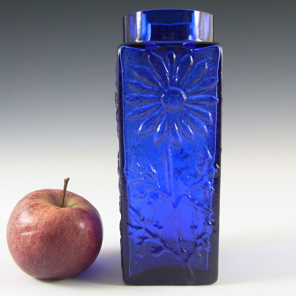 (image for) Dartington #FT228 Frank Thrower 6.5" Blue Glass 'Marguerite' Vase - Click Image to Close
