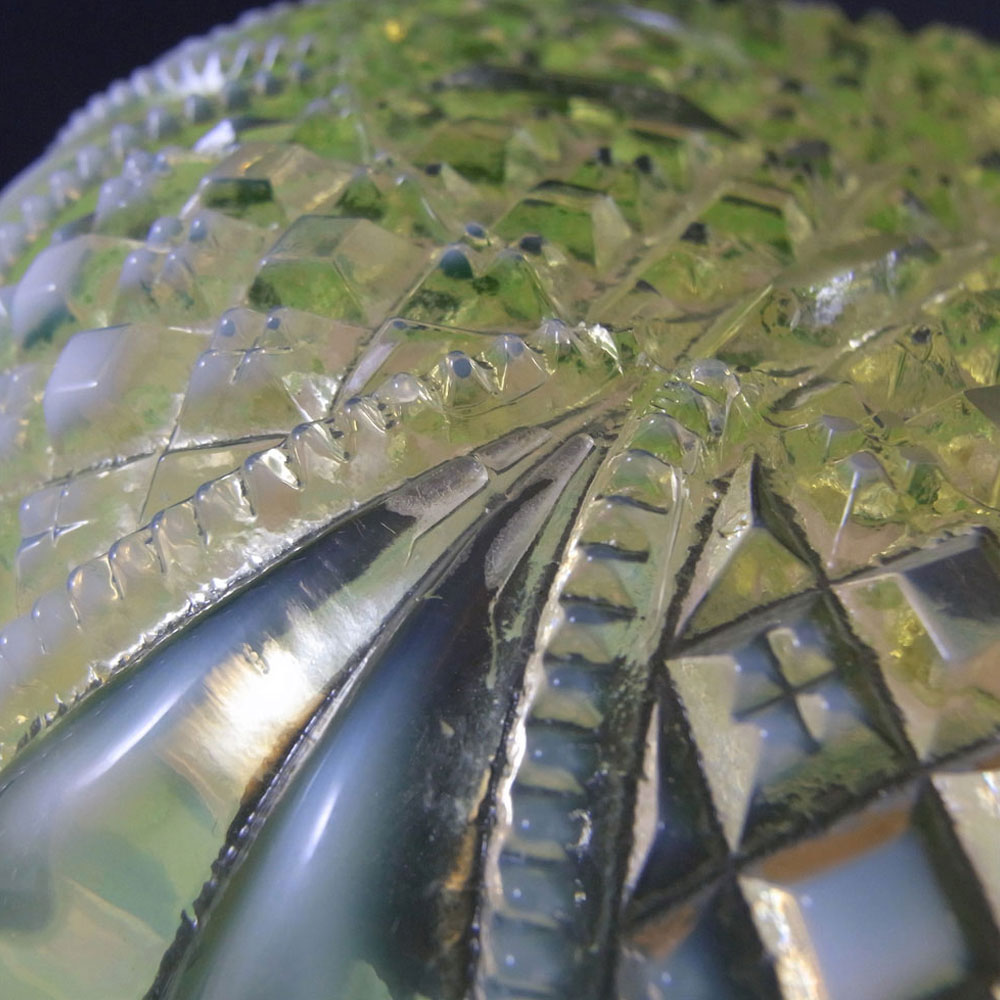 (image for) Davidson Primrose Pearline Glass 7.5" 'William & Mary' Bowl - Click Image to Close