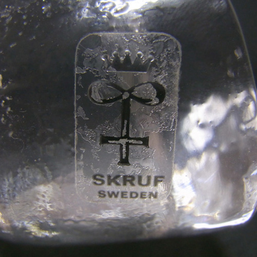 (image for) Skruf Swedish Glass Owl Paperweight - Labelled - Click Image to Close