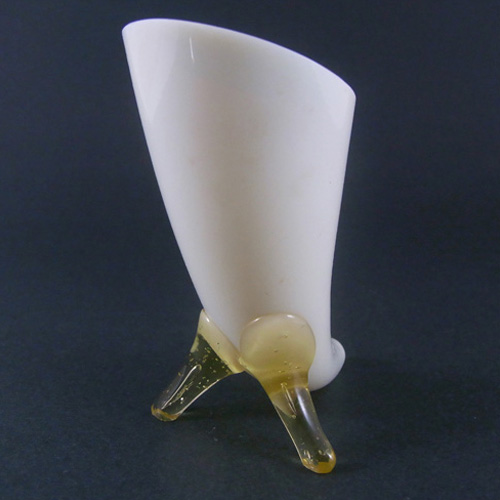 (image for) Victorian Uranium Custard Glass Amber & Ivory Horn Vase - Click Image to Close