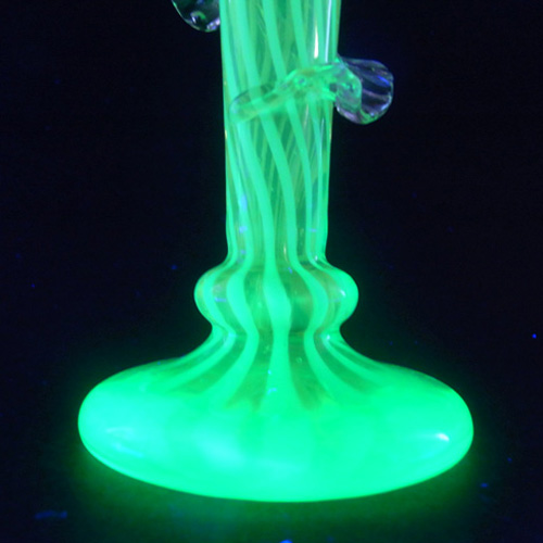 Welz Victorian Czech Uranium Opalescent Striped Glass Vase - Click Image to Close