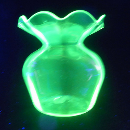 Victorian 1900's Vaseline/Uranium Glass Posy Vase - Click Image to Close