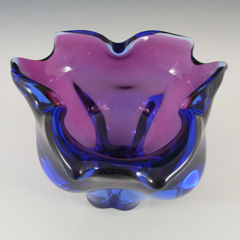 Chřibská #331/4/14 Czech Purple & Blue Glass Vase - Click Image to Close