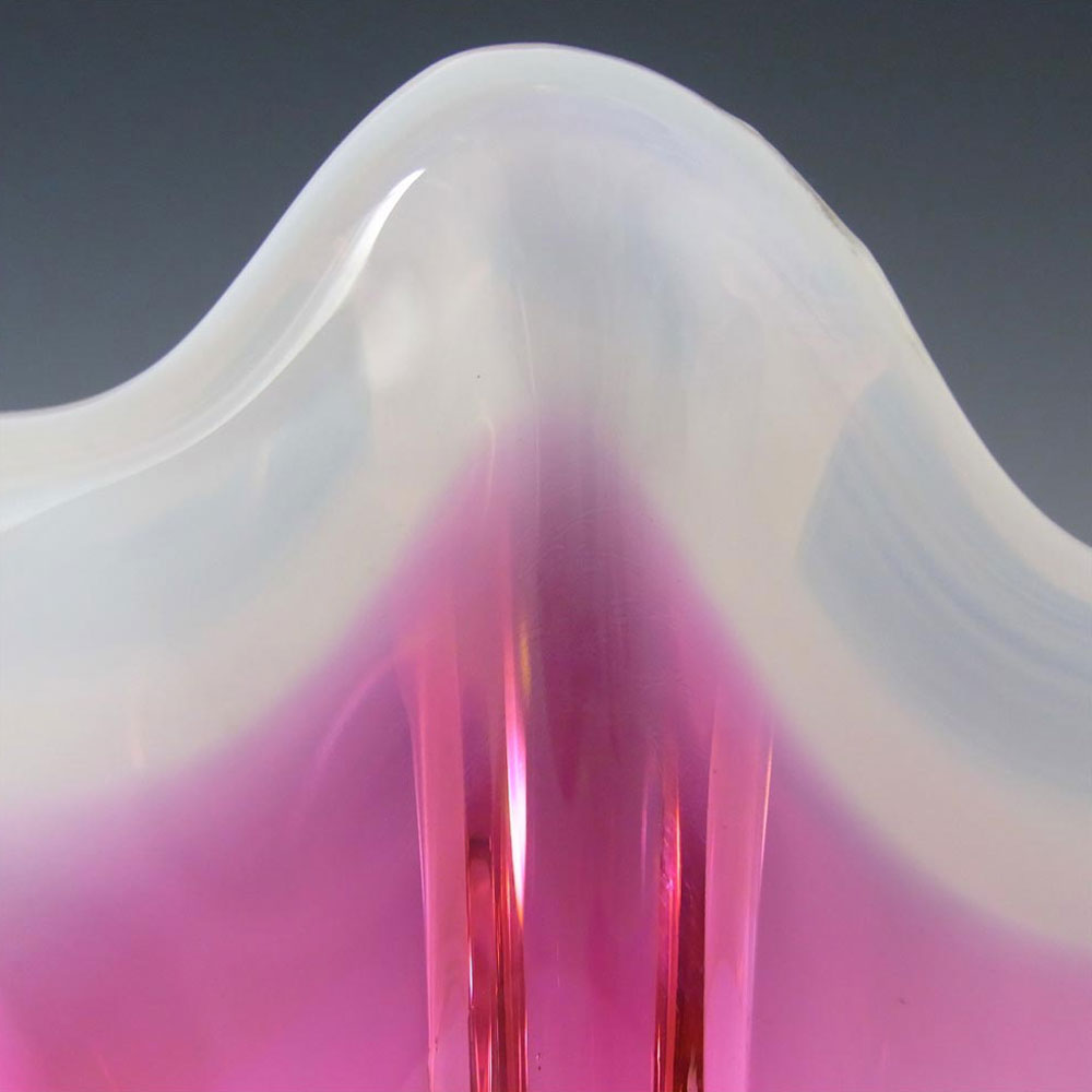 (image for) Chřibská #316/1/24 Czech Pink, White & Green Glass Vase - Click Image to Close