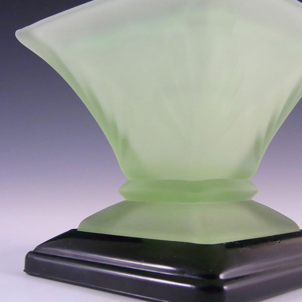 Bagley #3180 Art Deco Frosted Green Glass 'Spinette' Vase - Click Image to Close