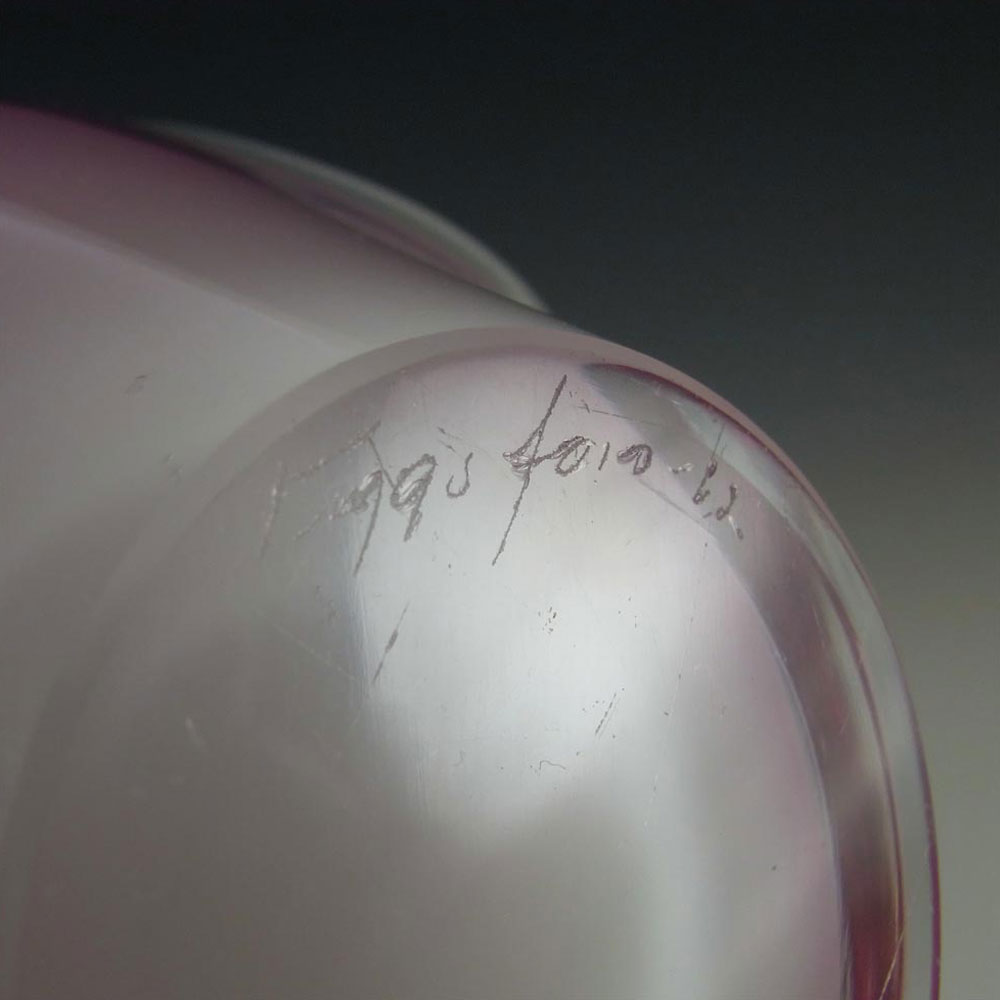 (image for) Flygsfors Coquille Pink Glass 7.5" Bowl by Paul Kedelv - Signed '62 - Click Image to Close