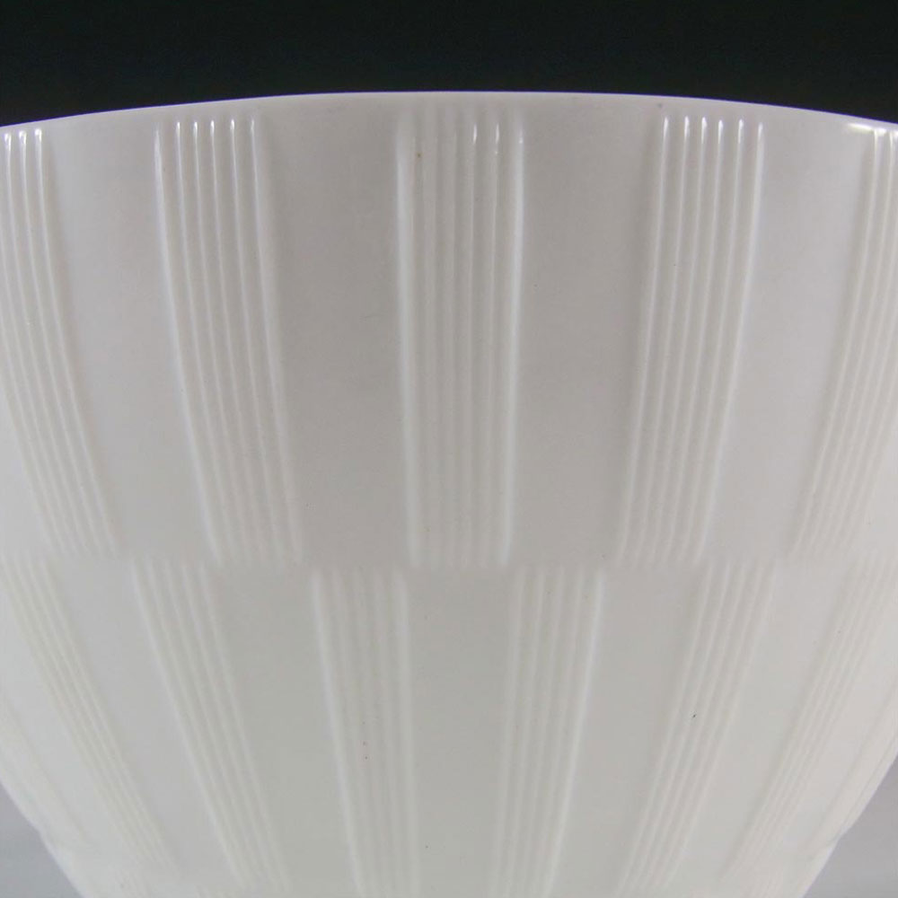 Gullaskruf White Glass 'Randi' Bowl by Lennart Andersson - Click Image to Close