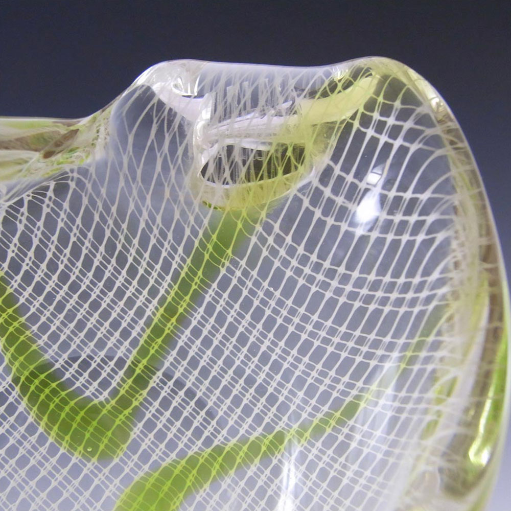 (image for) Harrachov Czech Lattice Biomorphic Glass 'Harrtil' Bowl - Click Image to Close