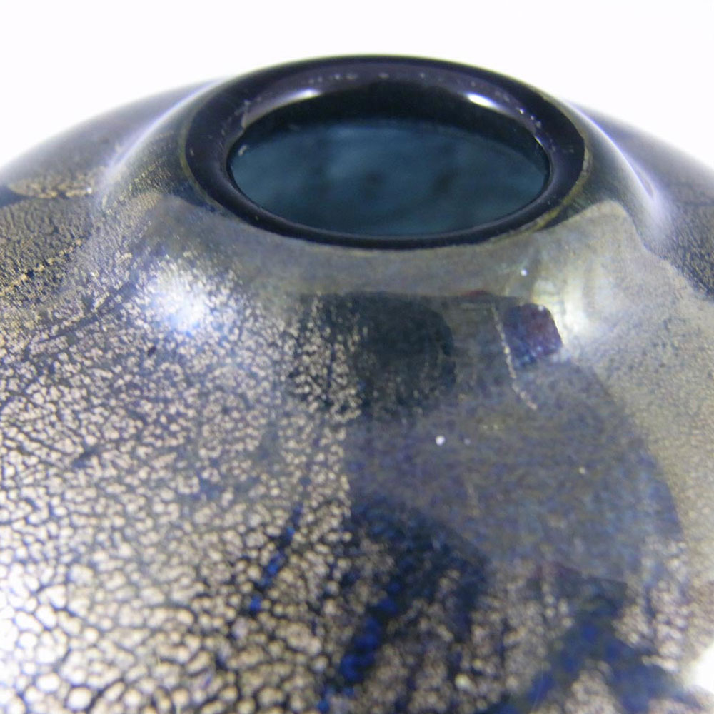 (image for) Isle of Wight Studio/Harris 'Azurene Black' Glass Vase - Click Image to Close