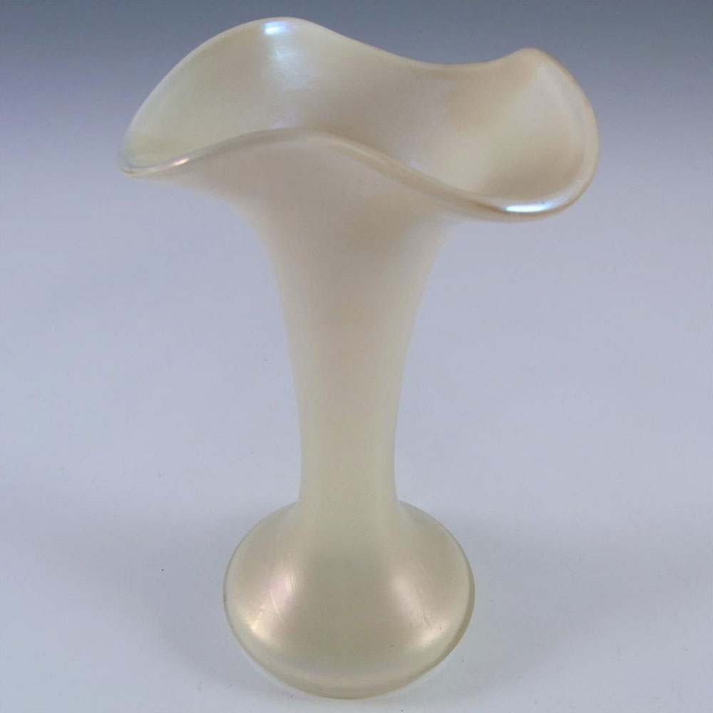 Kralik Art Nouveau 1900's Iridescent Mother-of-Pearl Glass Vase - Click Image to Close
