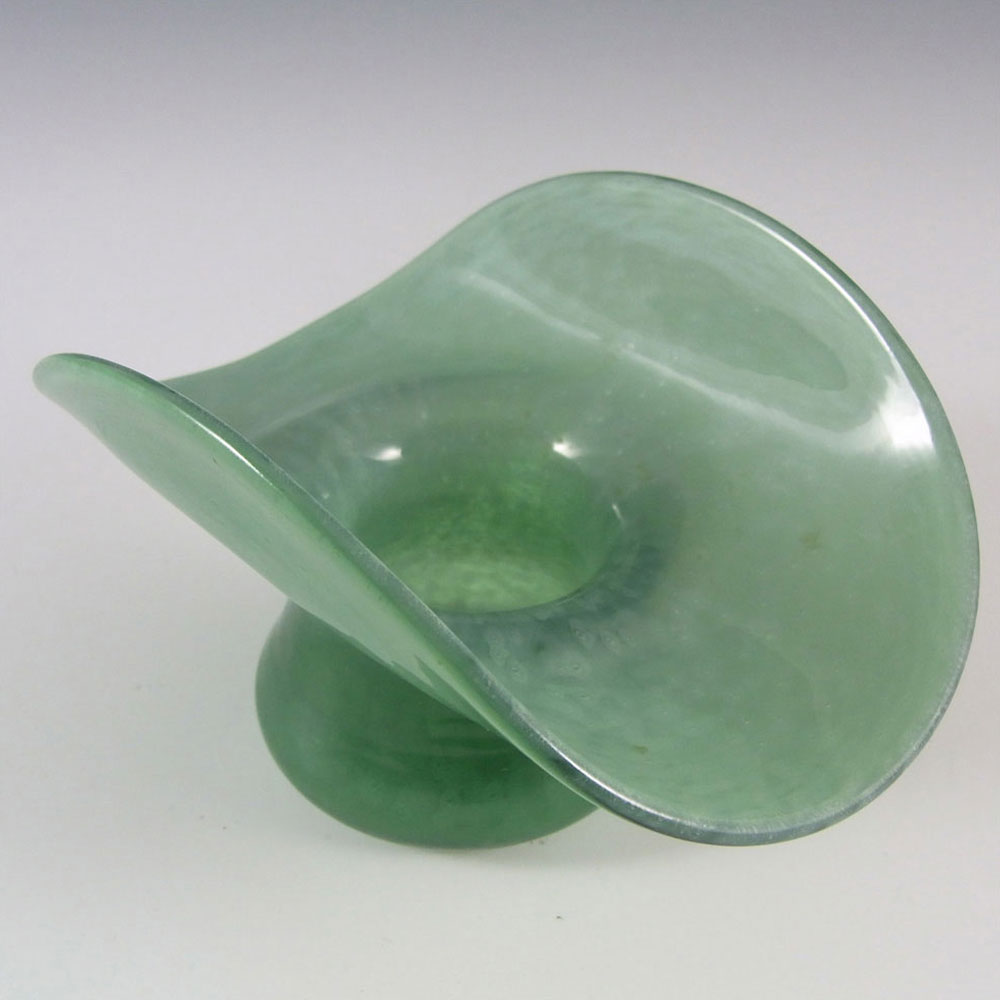 Nazeing Clouded Mottled Green Bubble Glass Posy Vase 1710 - Click Image to Close