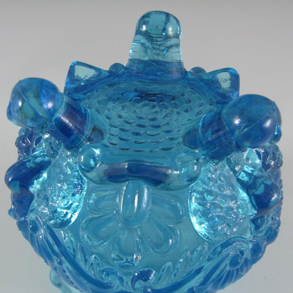 Victorian 1900's Blue Pearline Glass 'Piasa Bird' Vase - Click Image to Close