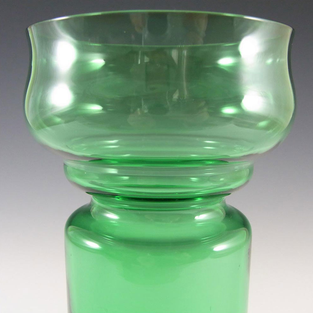 Riihimaki #1514 Riihimaen Green Glass 'Tulppaani' Vase - Click Image to Close