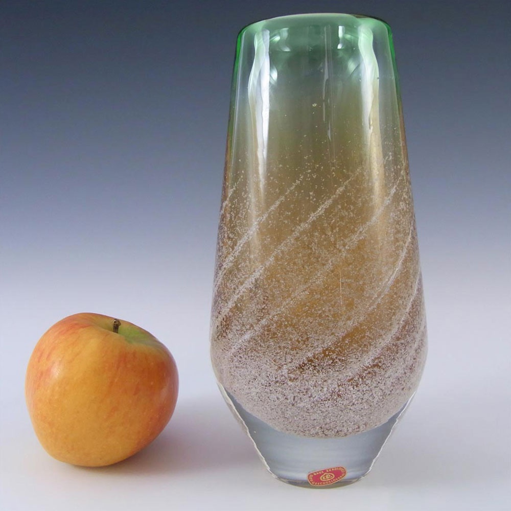 (image for) Skrdlovice #8318/18 Labelled Czech Glass Vase by Ladislav Palecek - Click Image to Close