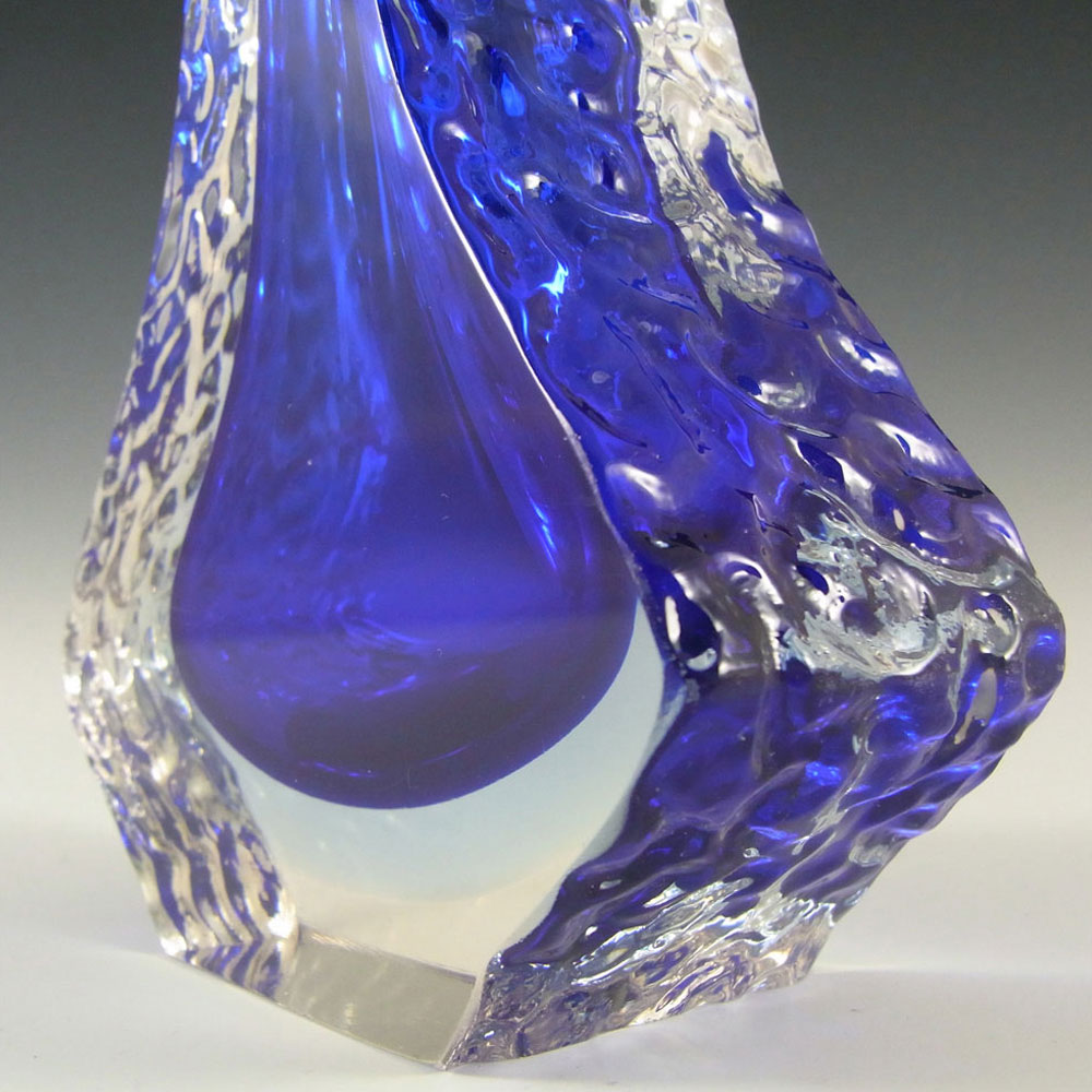 (image for) Murano Faceted, Textured Blue Sommerso Glass Vase - Click Image to Close