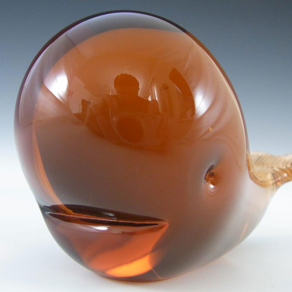 (image for) Wedgwood Topaz/Amber Glass Whale Paperweight - Marked - Click Image to Close