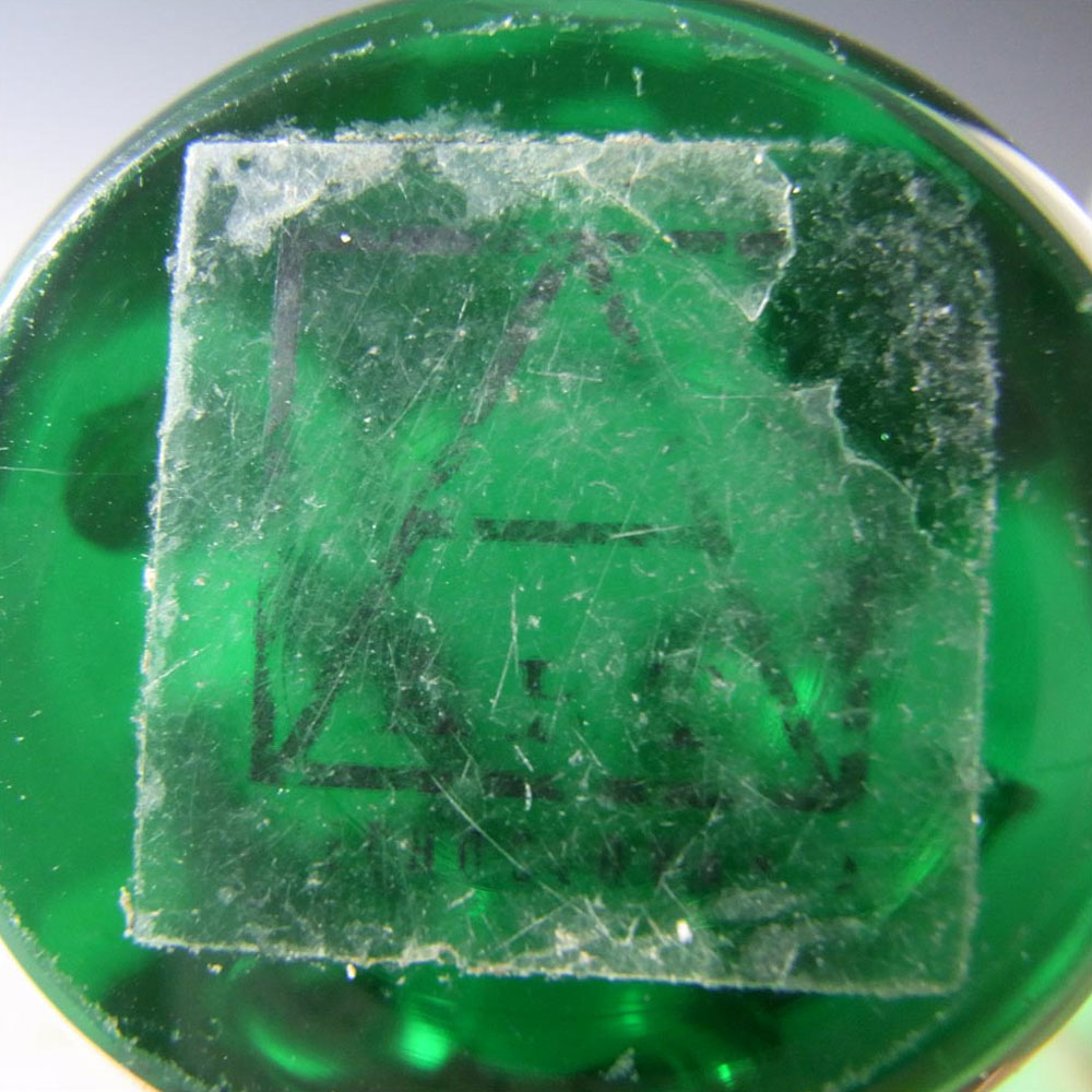Zelezny Brod Sklo Czech Green Glass Dog - Labelled - Click Image to Close