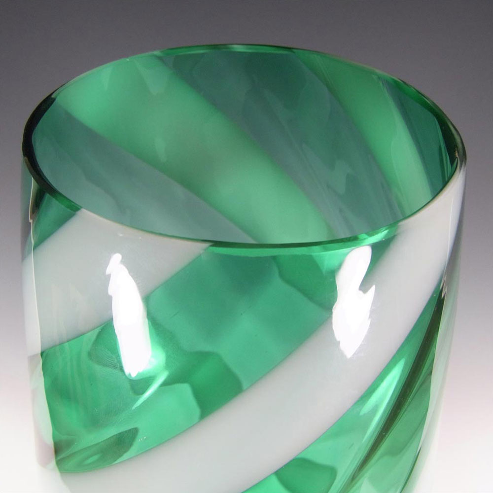 (image for) Cristalleria Artistica Toscana / Alrose Empoli Green & White Glass Vase - Click Image to Close