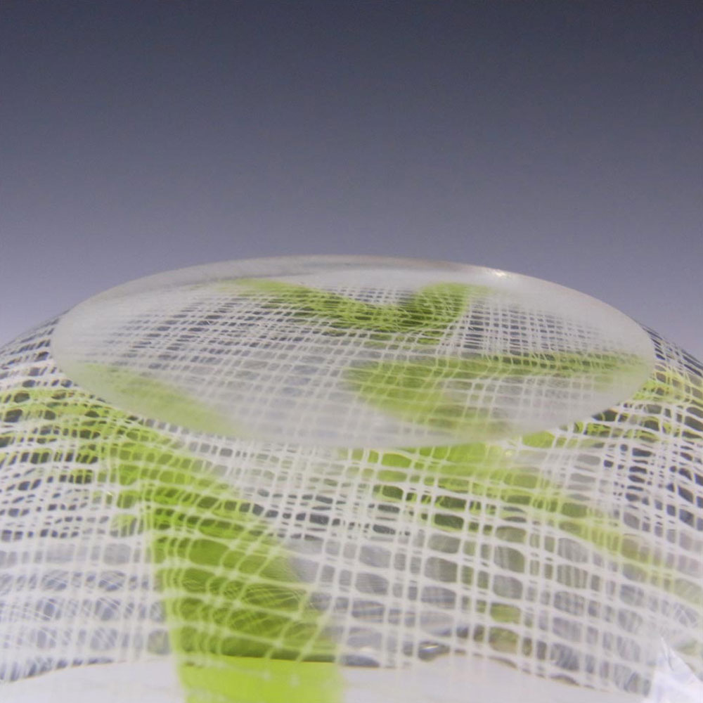 Harrachov Czech Green + White Lattice Glass 'Harrtil' Bowl - Click Image to Close