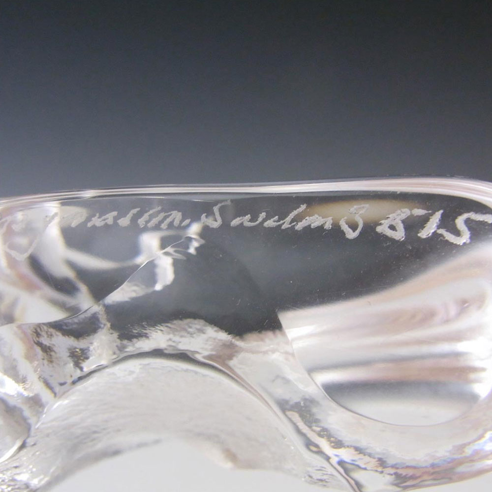 (image for) Mats Jonasson #3515 Glass Chick Paperweight - Signed - Click Image to Close