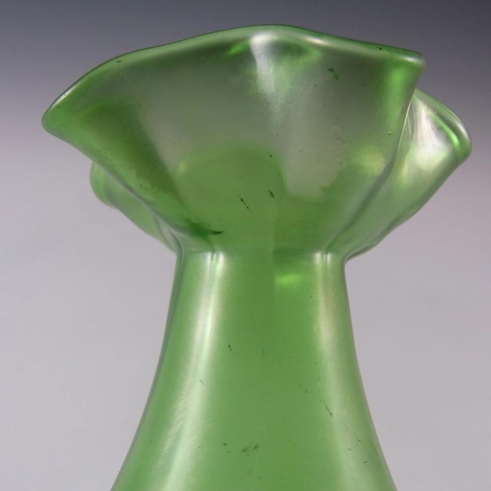(image for) Loetz / Lötz Art Nouveau Green Glass Creta Glatt Vase - Click Image to Close
