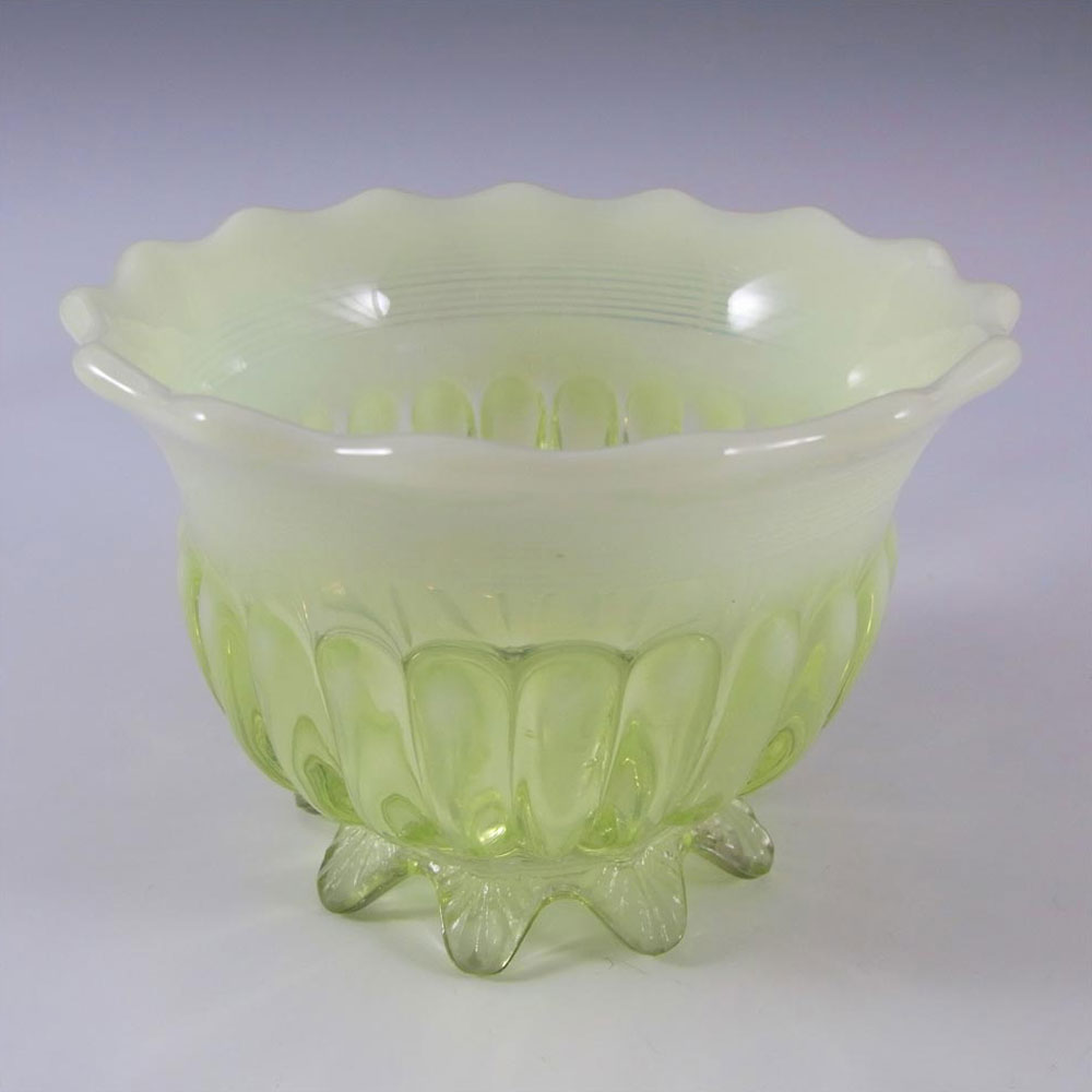 Davidson Primrose Pearline Glass 'Lady Caroline' Bowl + Creamer - Click Image to Close
