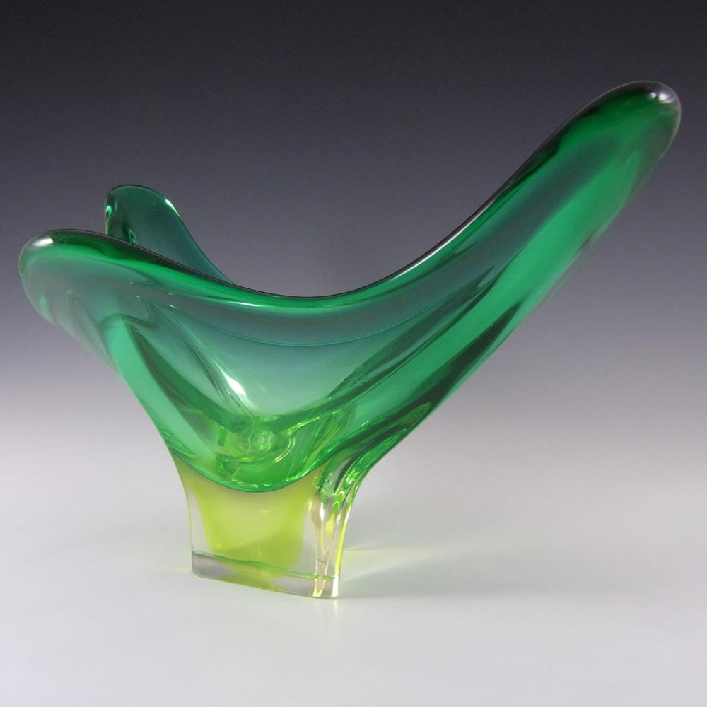 HUGE Murano / Venetian Uranium Green Sommerso Glass Bowl - Click Image to Close