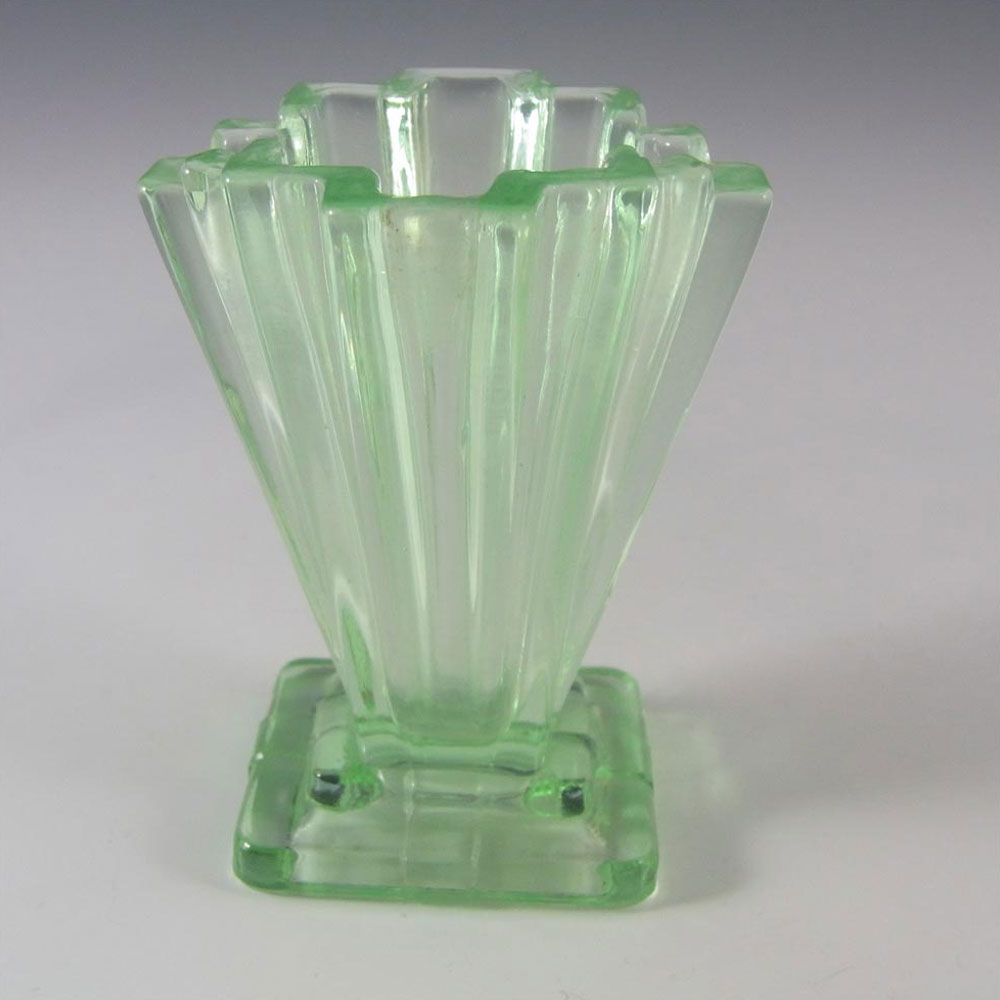 (image for) Bagley #334 Art Deco 4" Vintage Green Glass 'Grantham' Vase - Click Image to Close