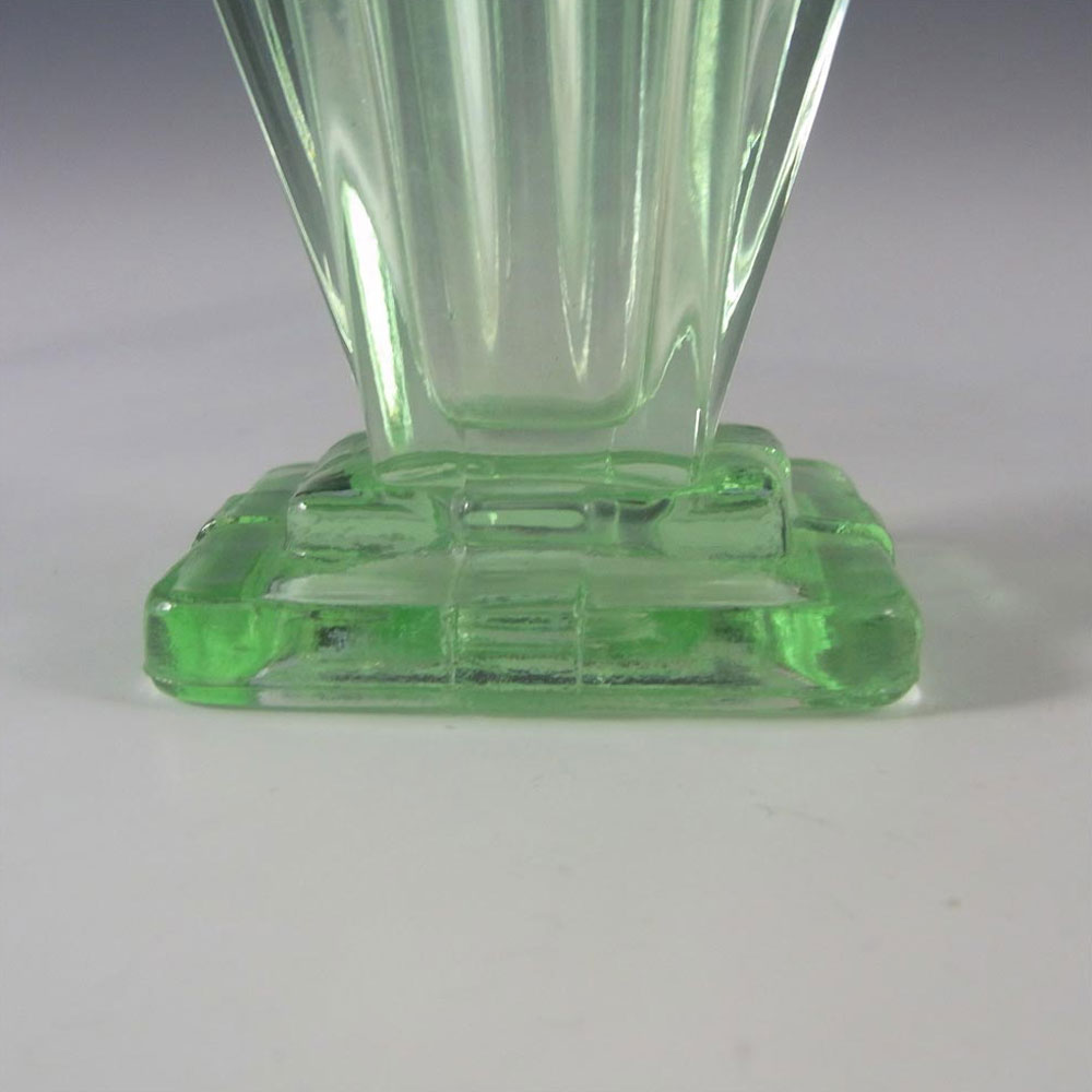 (image for) Bagley #334 Art Deco 4" Vintage Green Glass 'Grantham' Vase - Click Image to Close