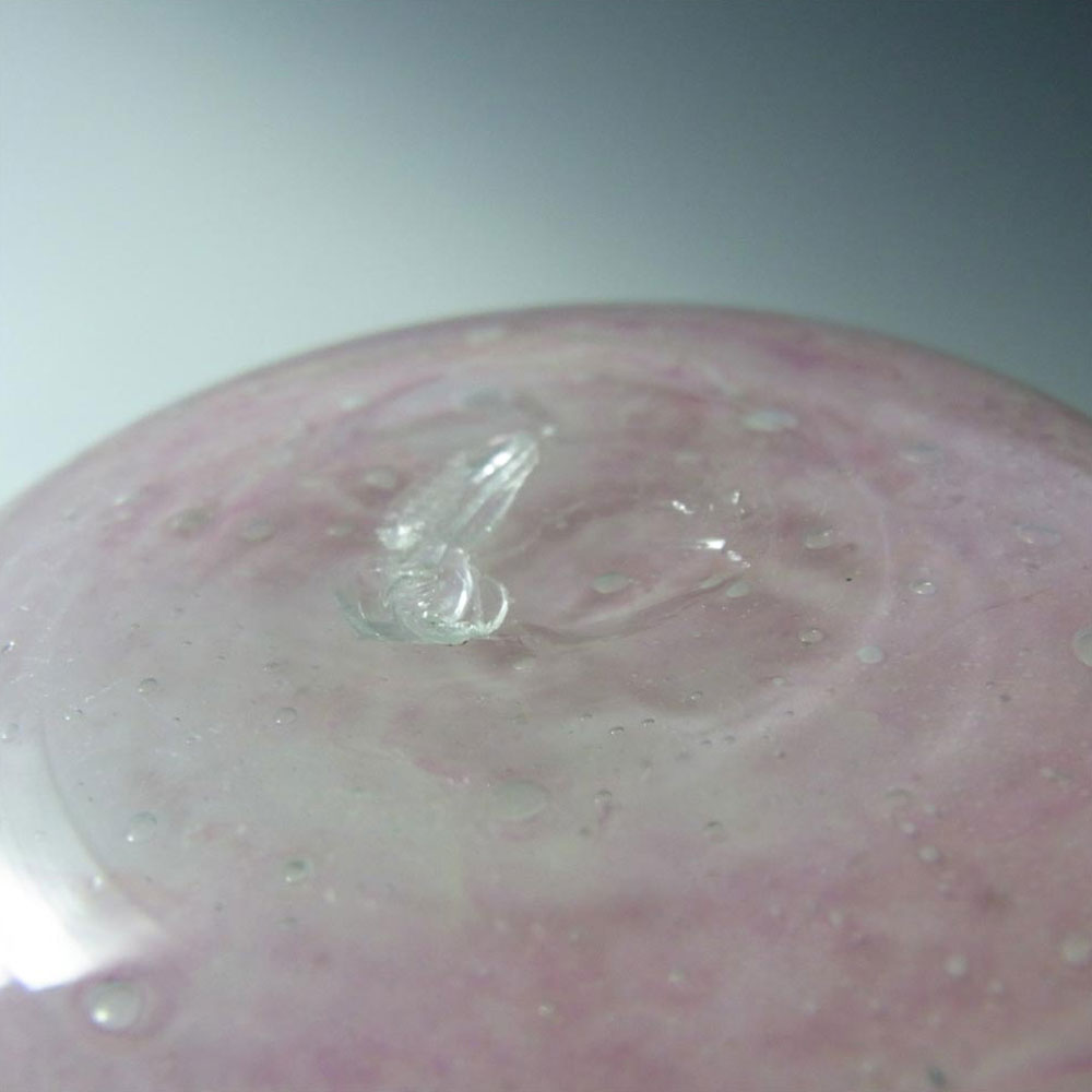Nazeing British Clouded Mottled Pink Bubble Glass Bowl - Click Image to Close