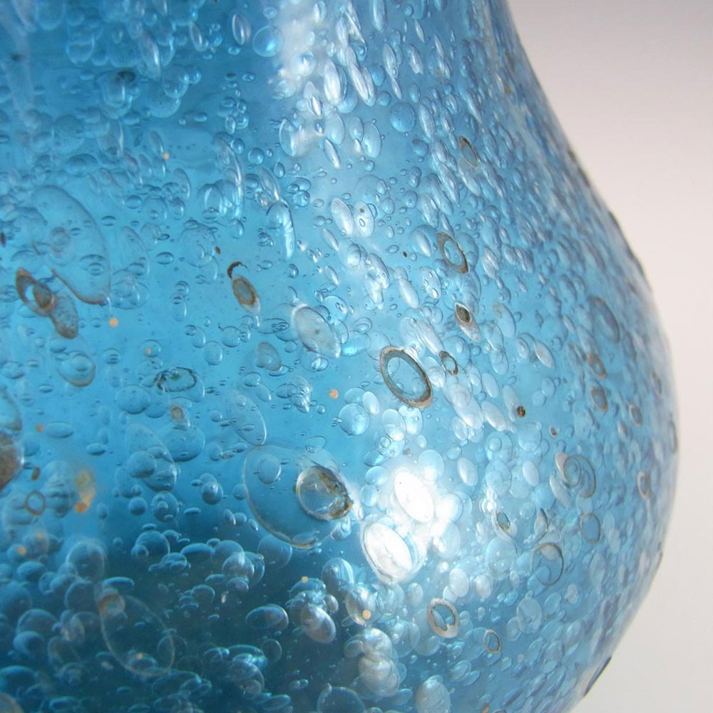 (image for) Murano/Venetian Vintage Pulegoso? Bubbly Blue Glass Vase - Click Image to Close
