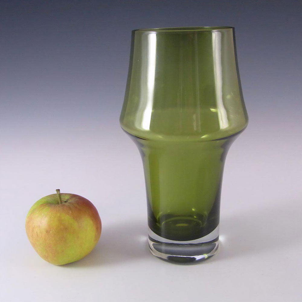 (image for) Riihimaki / Riihimaen Lasi Oy Finnish Green Glass Vase - Click Image to Close