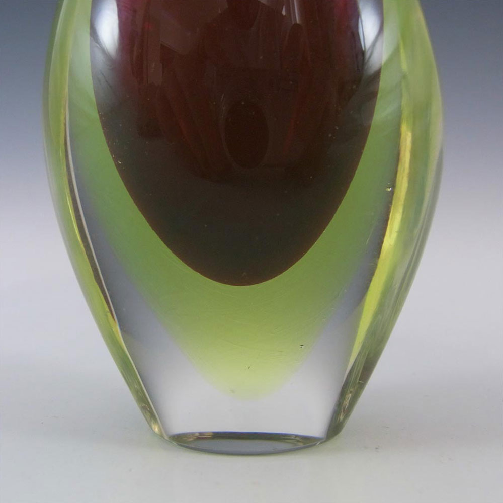 Murano/Venetian Red & Uranium Green Sommerso Glass Vase - Click Image to Close