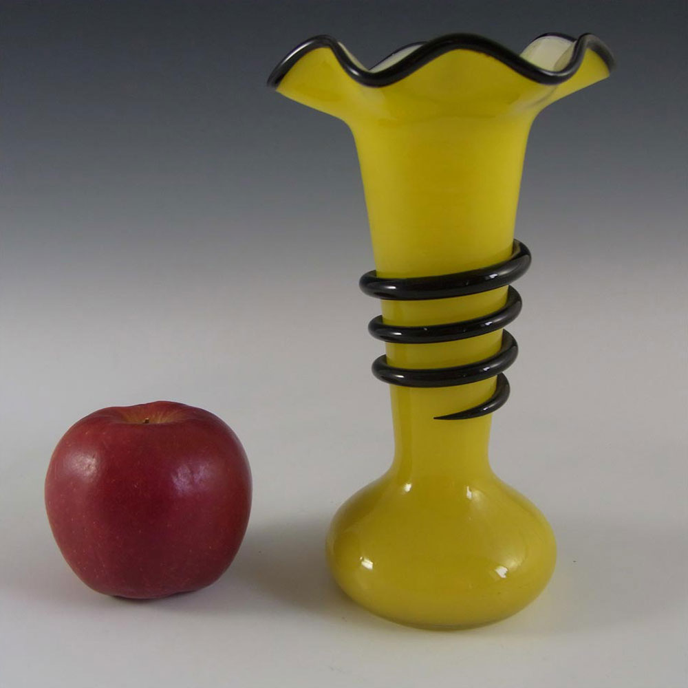 Czech/Bohemian 1930's Yellow & Black Tango Glass Vase #4 - Click Image to Close