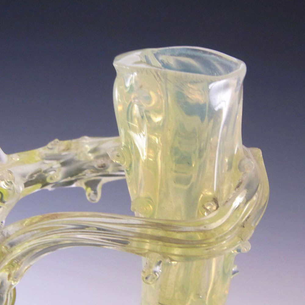 John Walsh Victorian Vaseline/Uranium Glass Double Thorn Vase - Click Image to Close