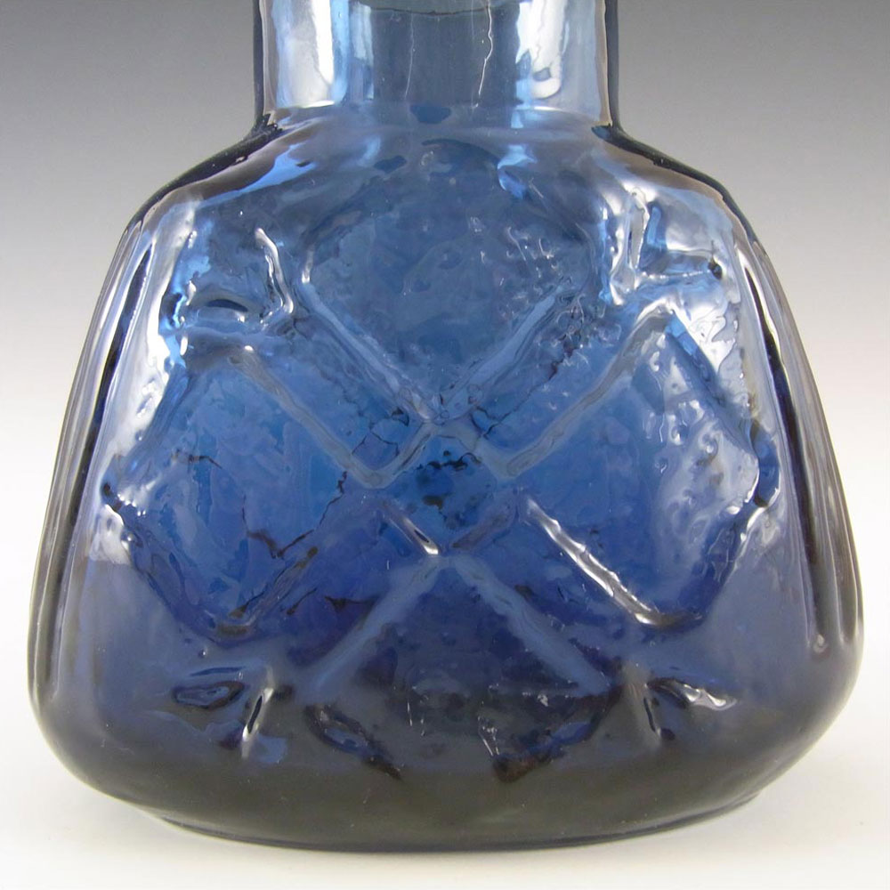 (image for) Wedgwood/Stennett-Willson Blue Glass 'Snowflake' Vase - Click Image to Close