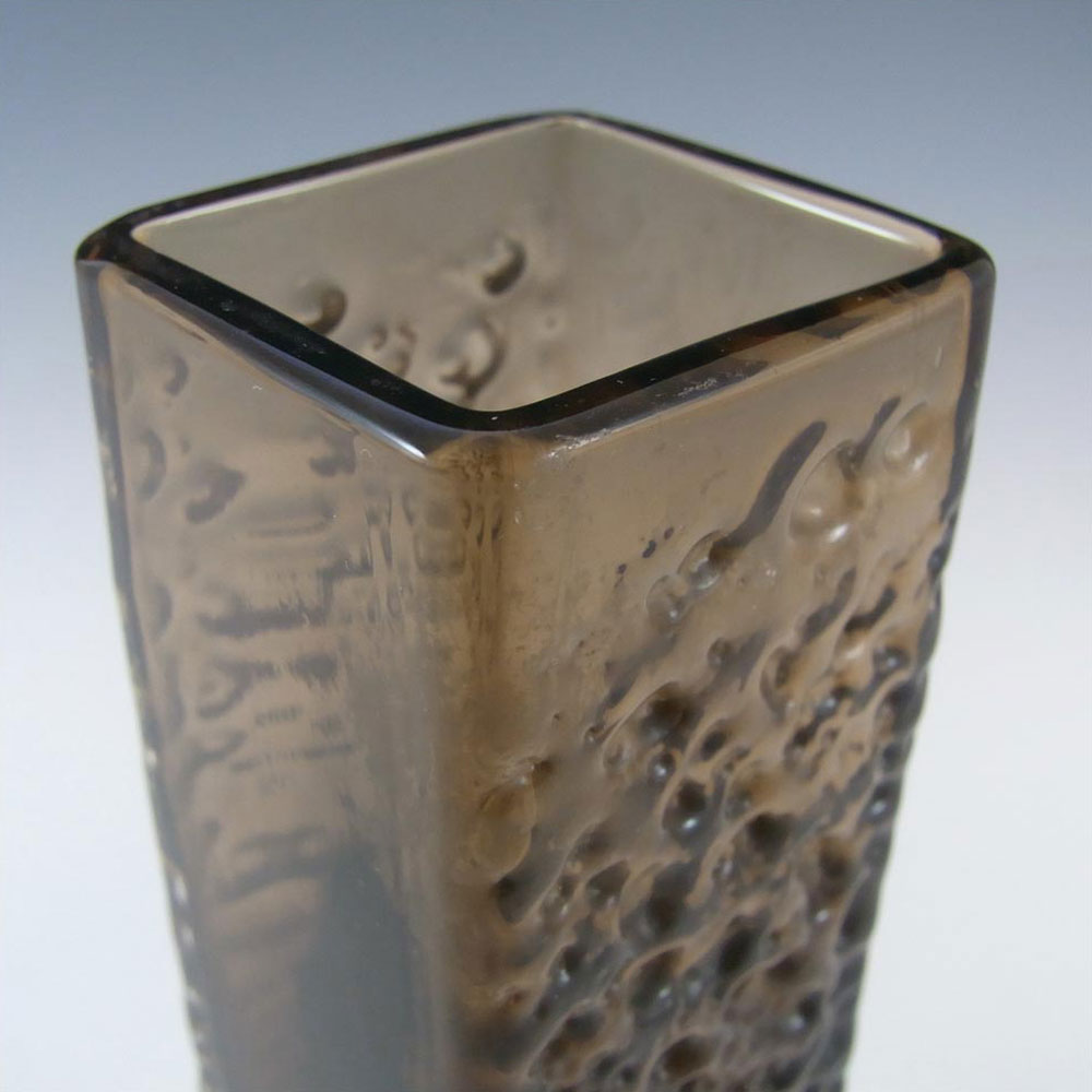 (image for) Whitefriars #9683 Baxter Cinnamon Glass 6.75" Nailhead Vase - Click Image to Close